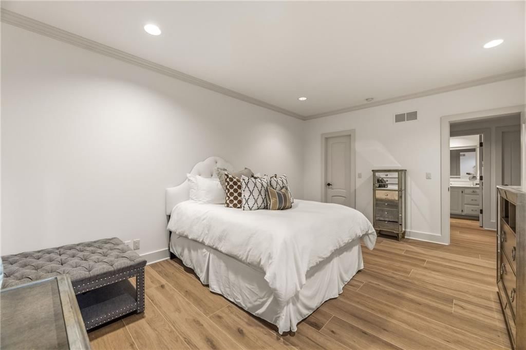 3240 W 138th Terrace — photo 80