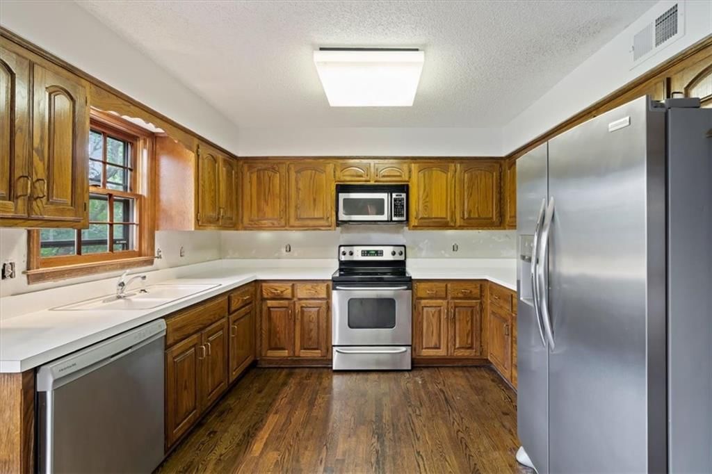 13404 W 84th Street — photo 8