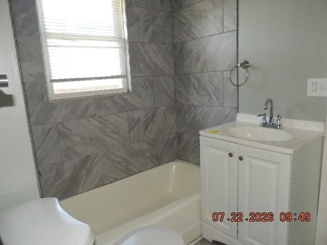 3420 Mersington Avenue — photo 8