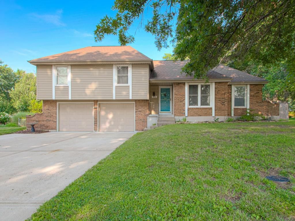 406 Meadow Lane — photo 1