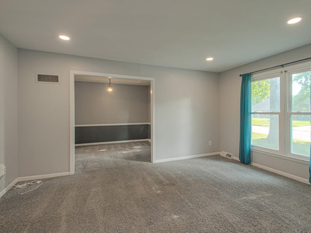 406 Meadow Lane — photo 4
