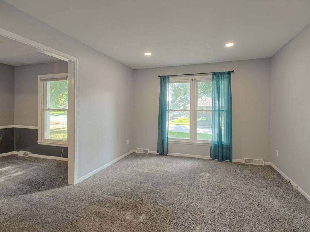 406 Meadow Lane — photo 5