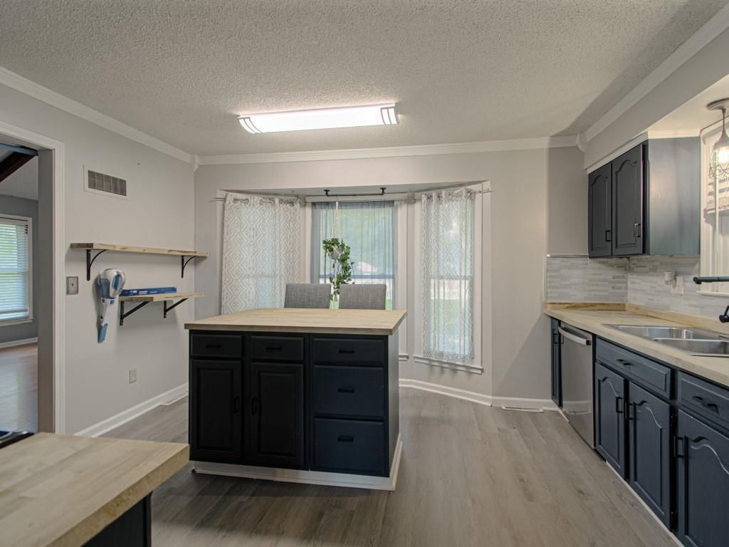 406 Meadow Lane — photo 12