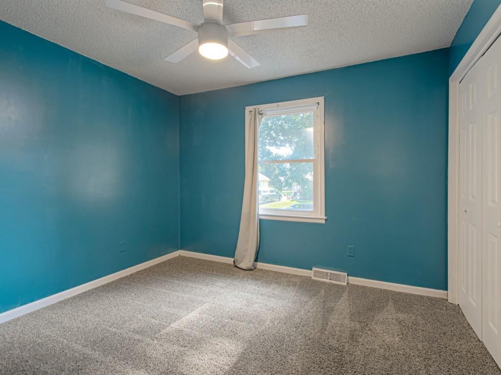 406 Meadow Lane — photo 17