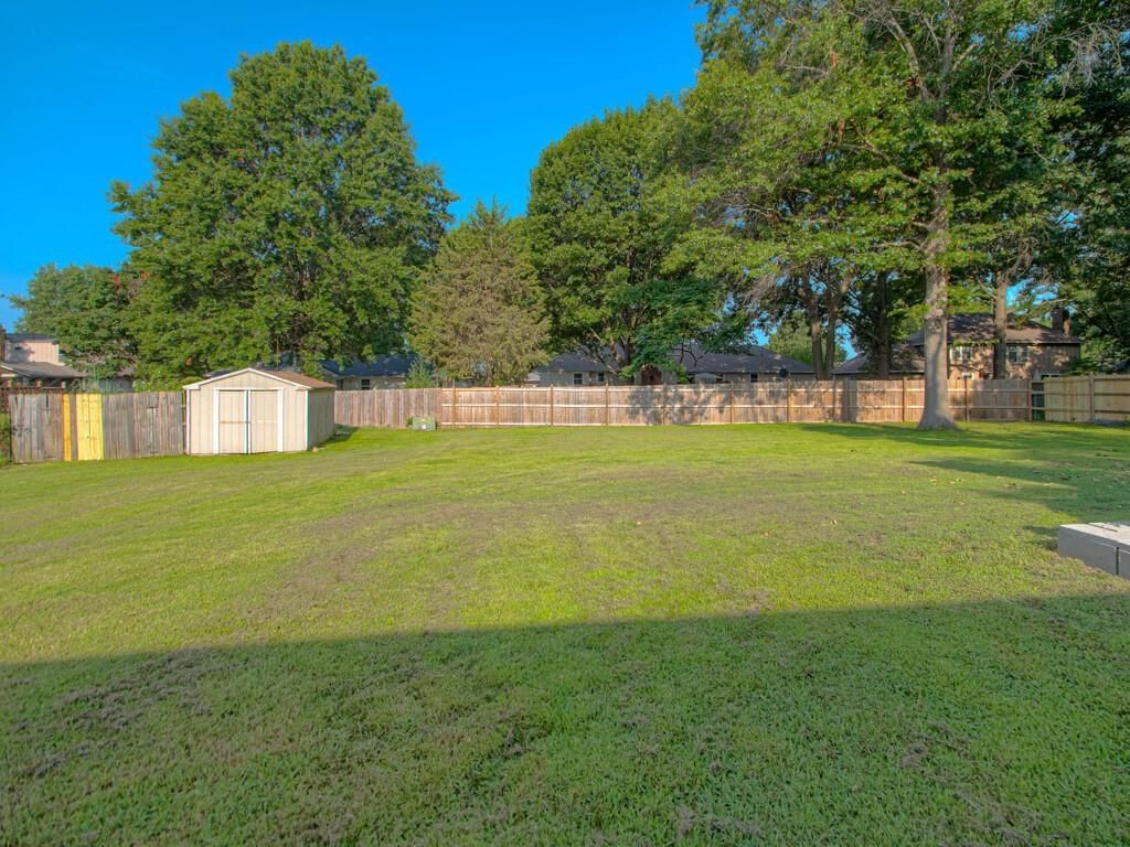 406 Meadow Lane — photo 31