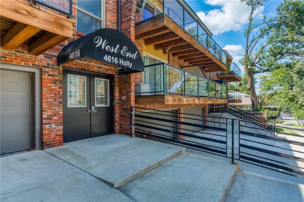 4616 Holly Street — photo 1