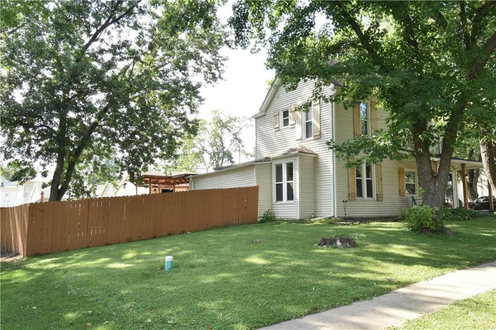 302 S Chestnut Street — photo 18