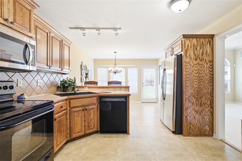 7204 N Cypress Avenue — photo 14
