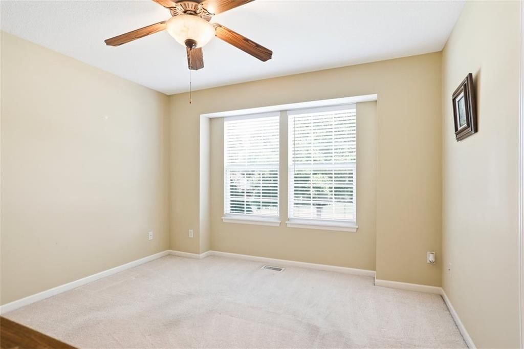 7204 N Cypress Avenue — photo 20