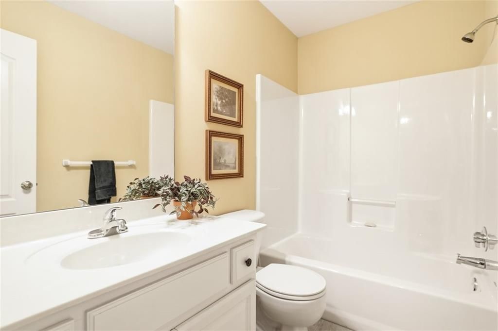 7204 N Cypress Avenue — photo 21