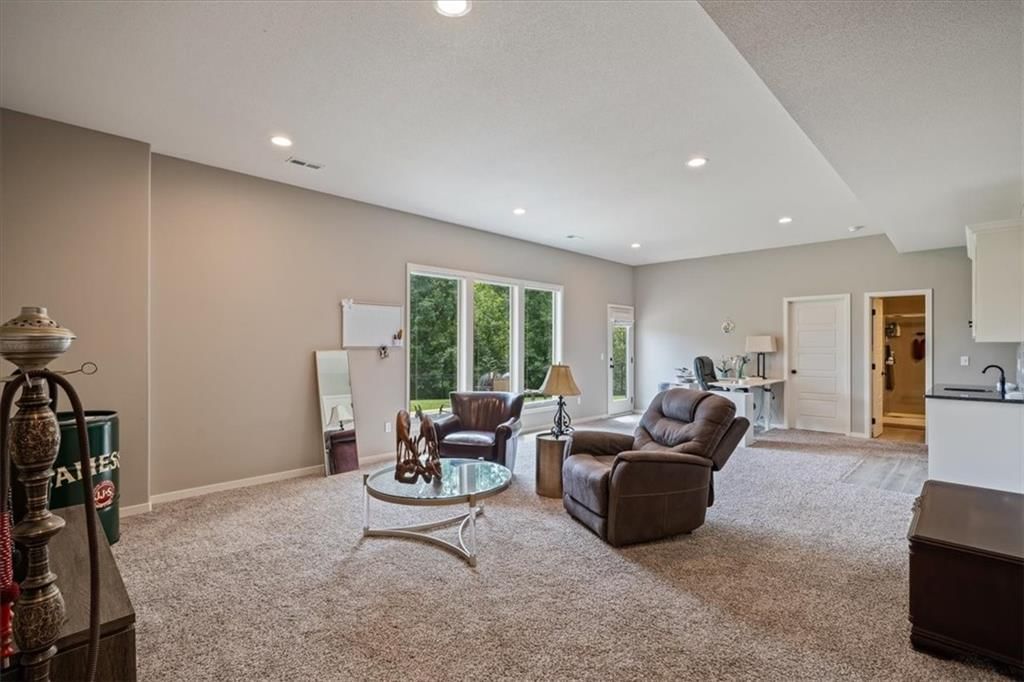 7365 N Lamar Drive — photo 22