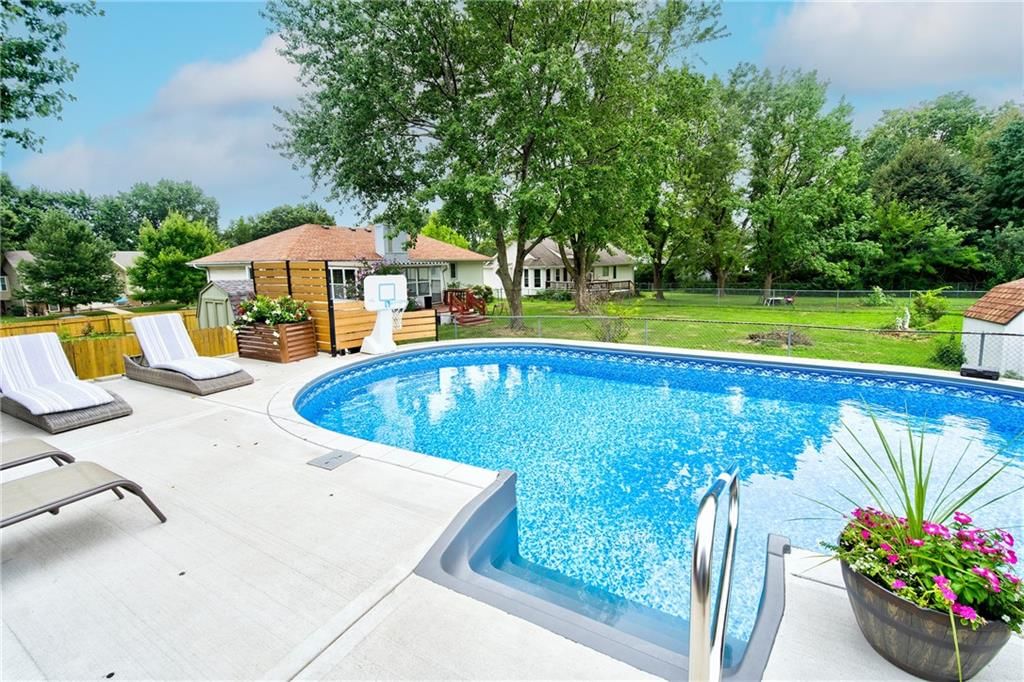 1743 Ridgeview Drive — photo 6