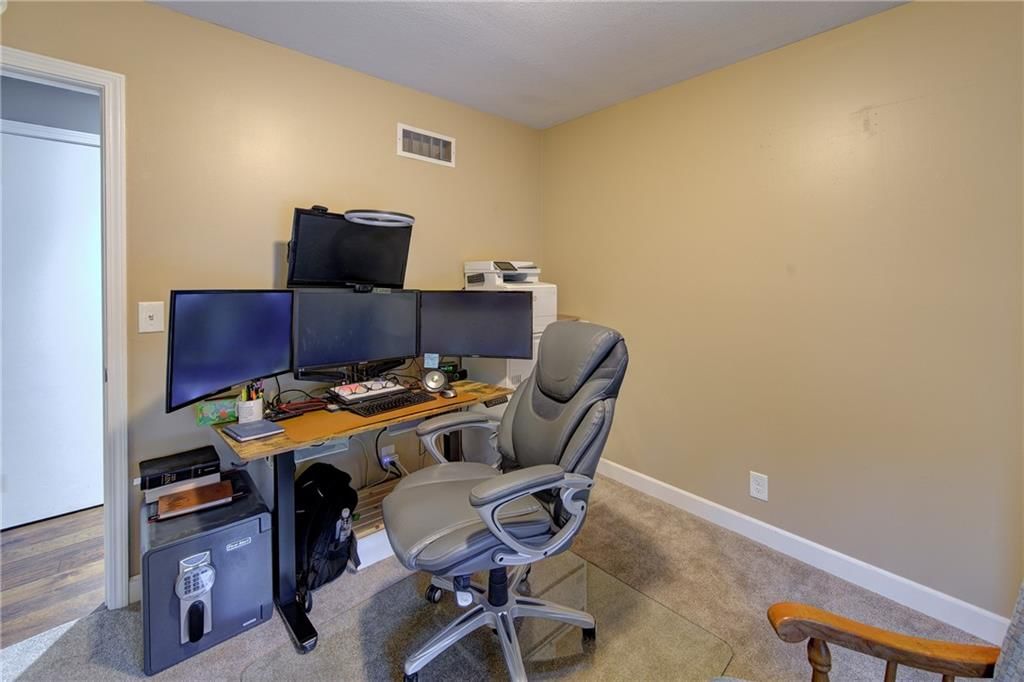 1743 Ridgeview Drive — photo 32