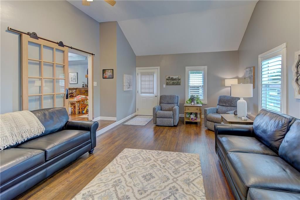 1743 Ridgeview Drive — photo 35