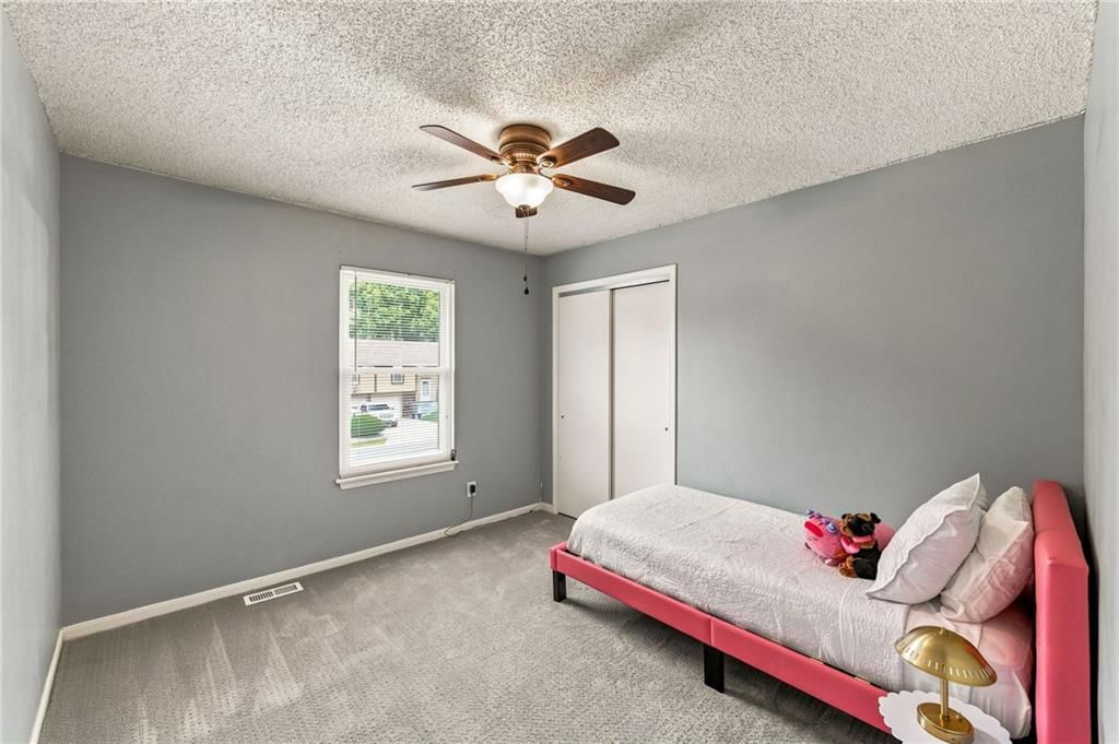 1337 E 123rd Street — photo 23