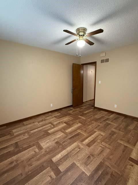 106 W Major Street — photo 15