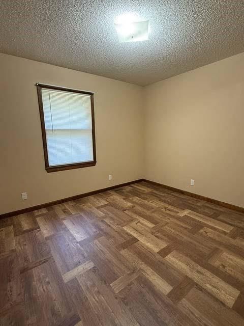 106 W Major Street — photo 17