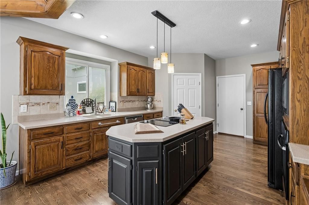 6841 NW Monticello Court — photo 8