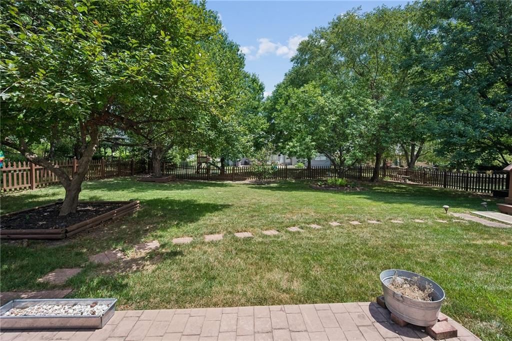 6841 NW Monticello Court — photo 36