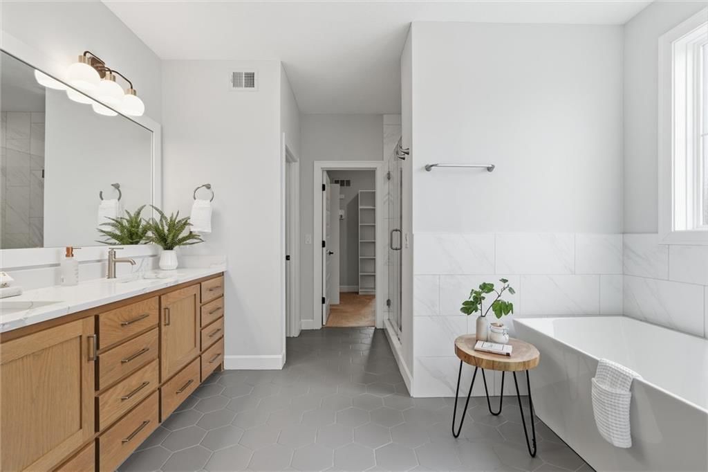 14686 S Parkhill Street — photo 16