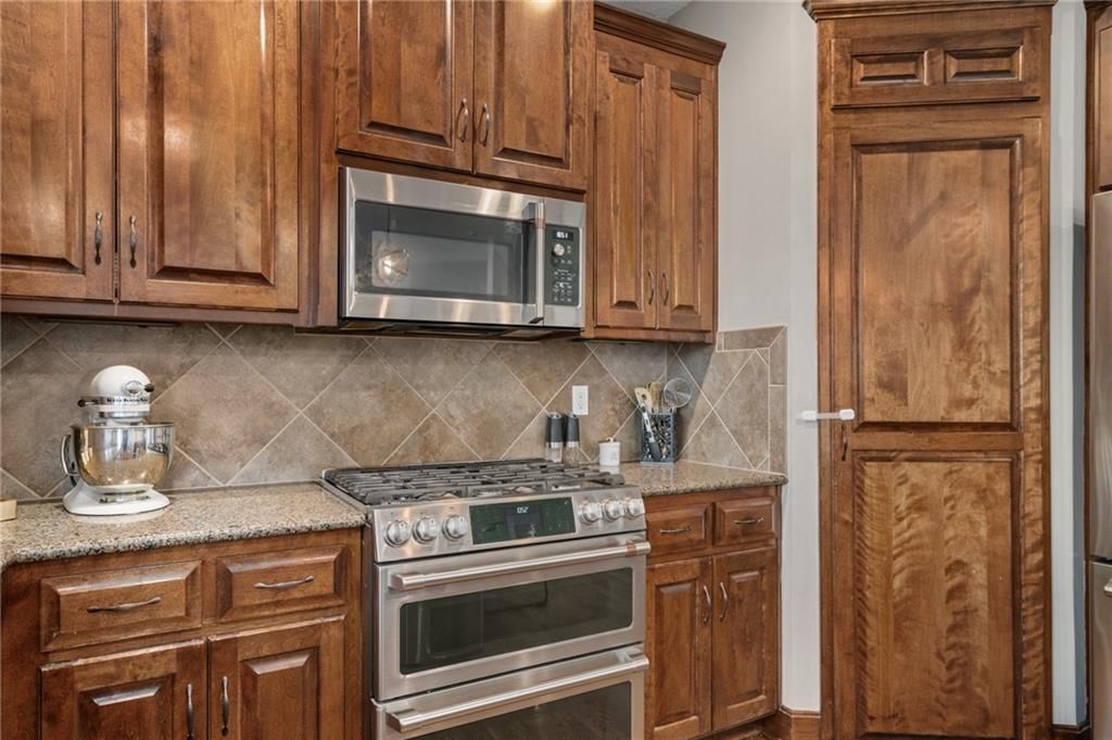 16394 W 171st Terrace — photo 9