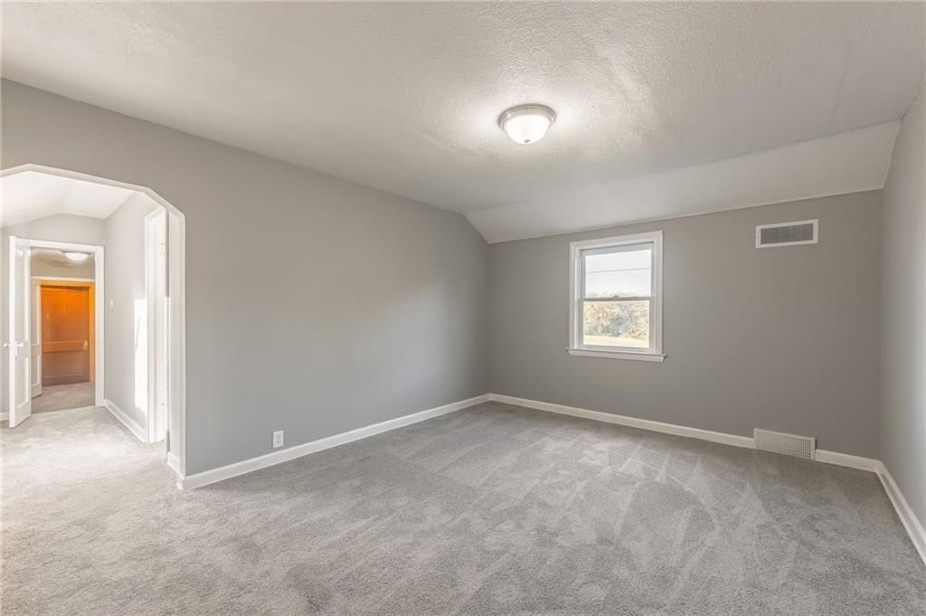 1201 N River Boulevard — photo 21