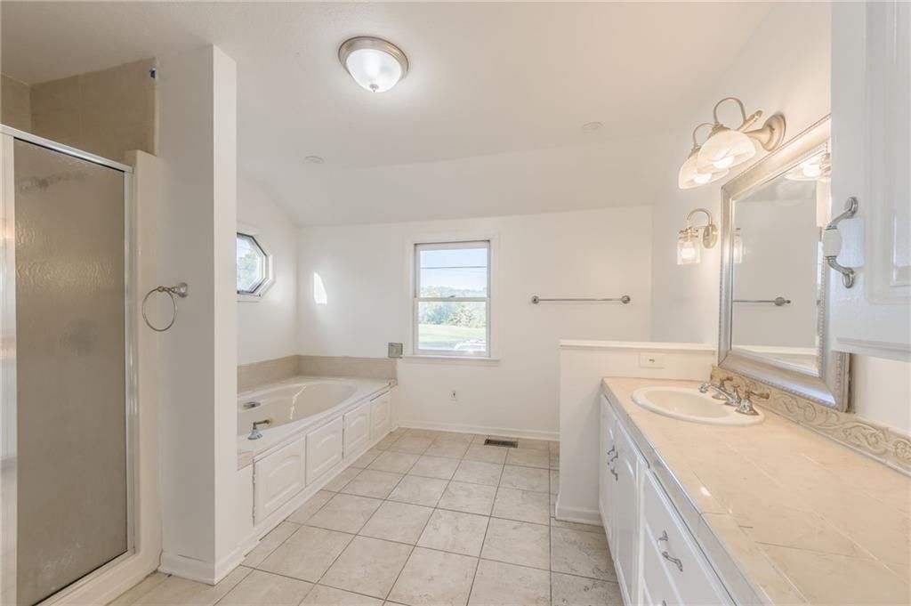 1201 N River Boulevard — photo 22