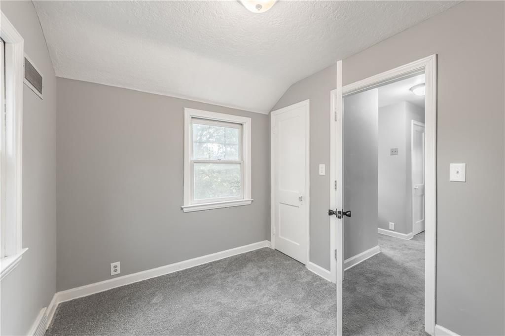 1201 N River Boulevard — photo 28
