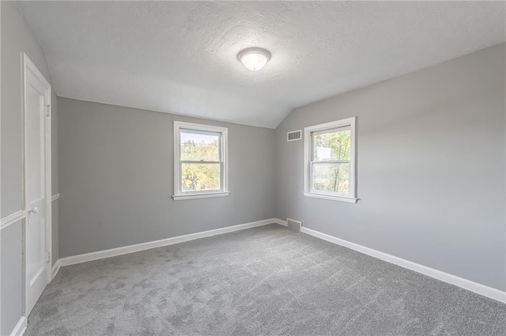 1201 N River Boulevard — photo 29