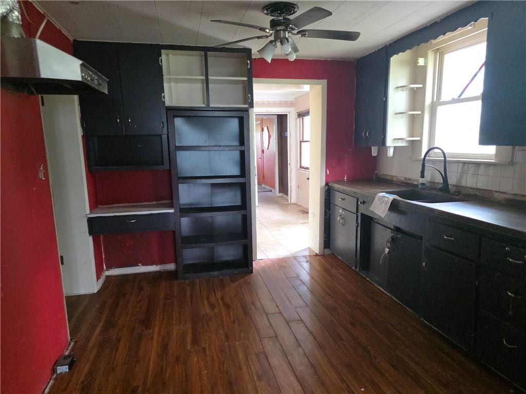 208 E Woodward Street — photo 4