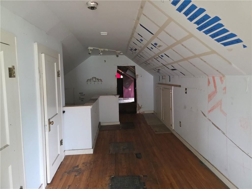 208 E Woodward Street — photo 15