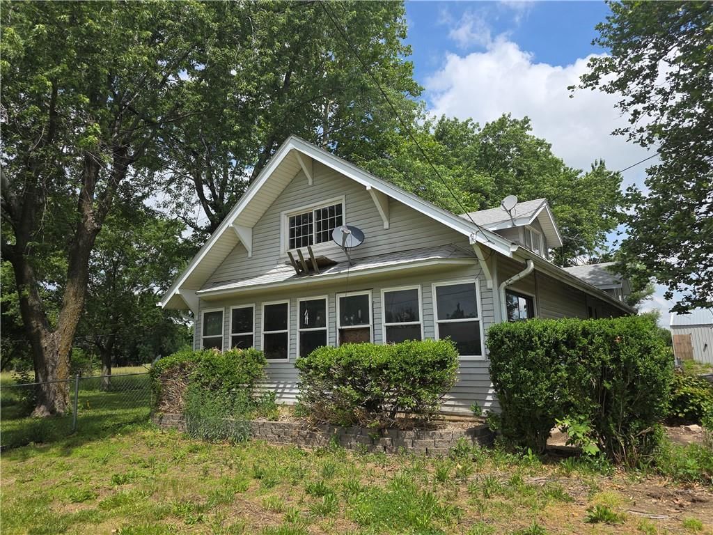 208 E Woodward Street — photo 16