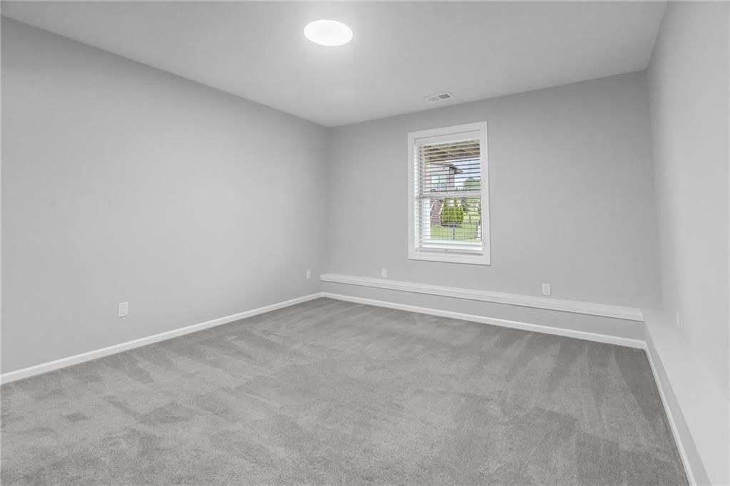 16801 Melrose Street — photo 28