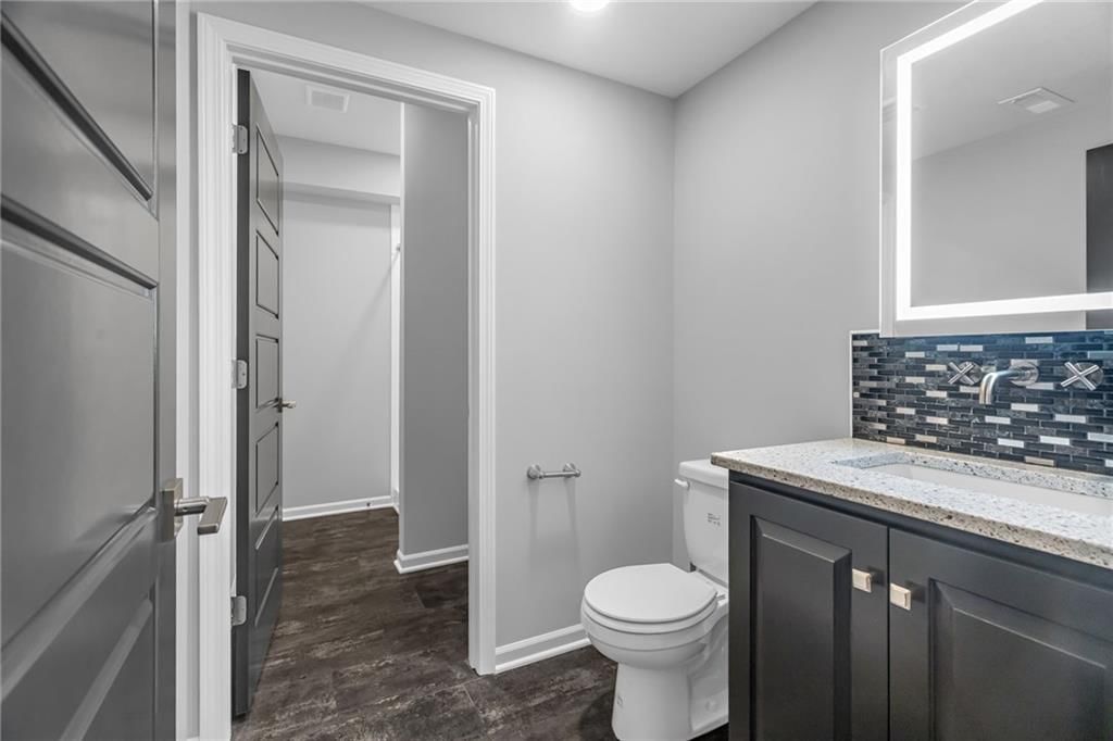 16801 Melrose Street — photo 31