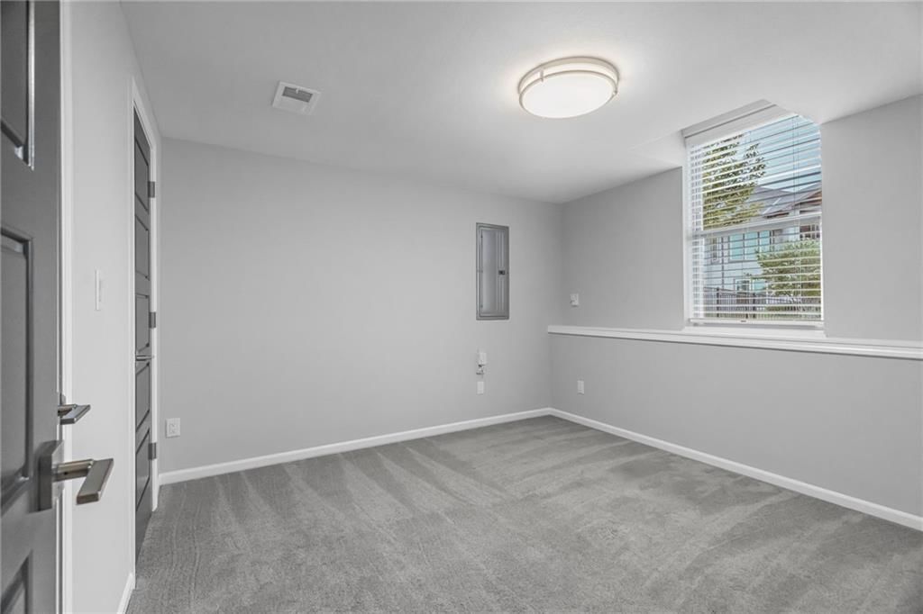 16801 Melrose Street — photo 32