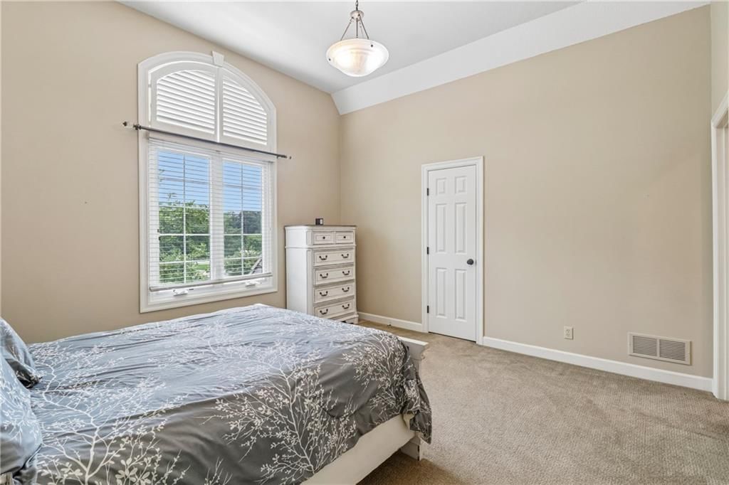 14500 Perry Street — photo 14