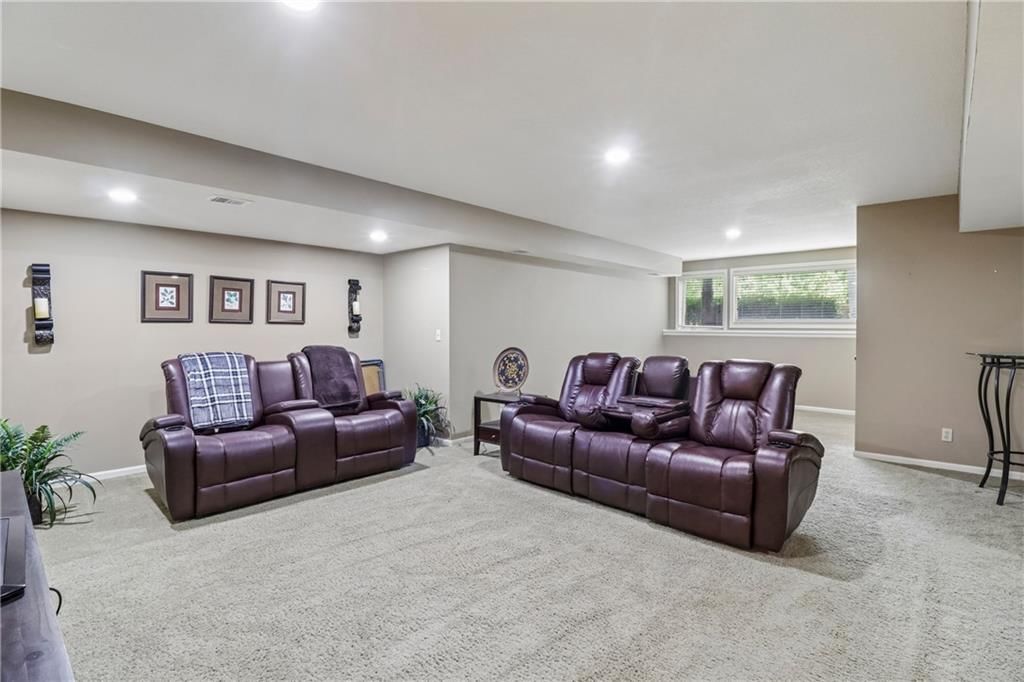 14500 Perry Street — photo 31