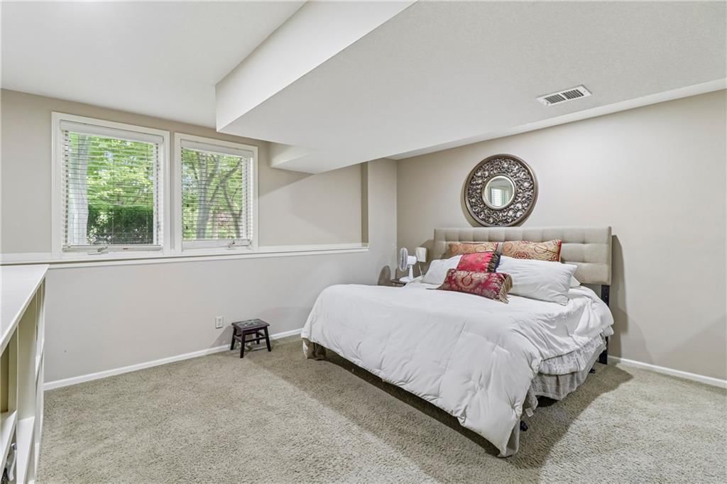 14500 Perry Street — photo 36