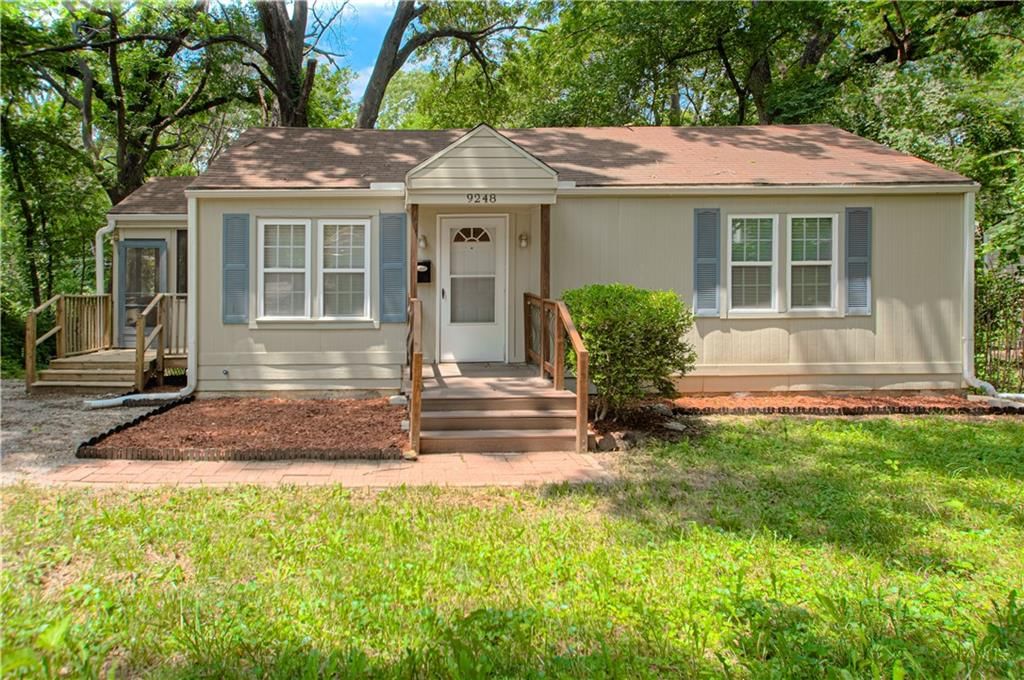 9248 McGee Street — photo 1