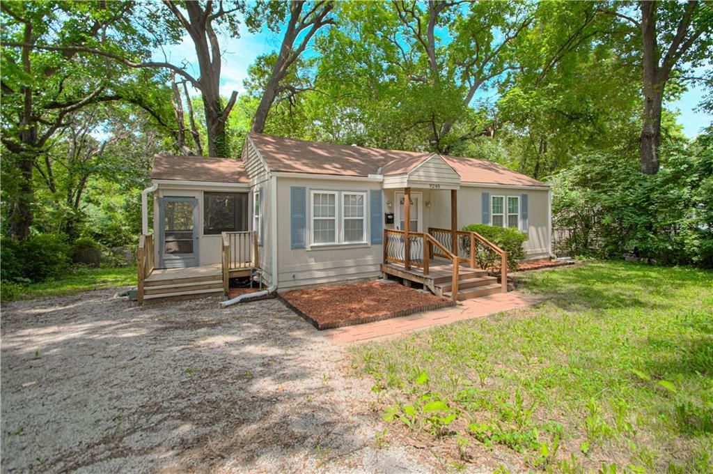 9248 McGee Street — photo 2