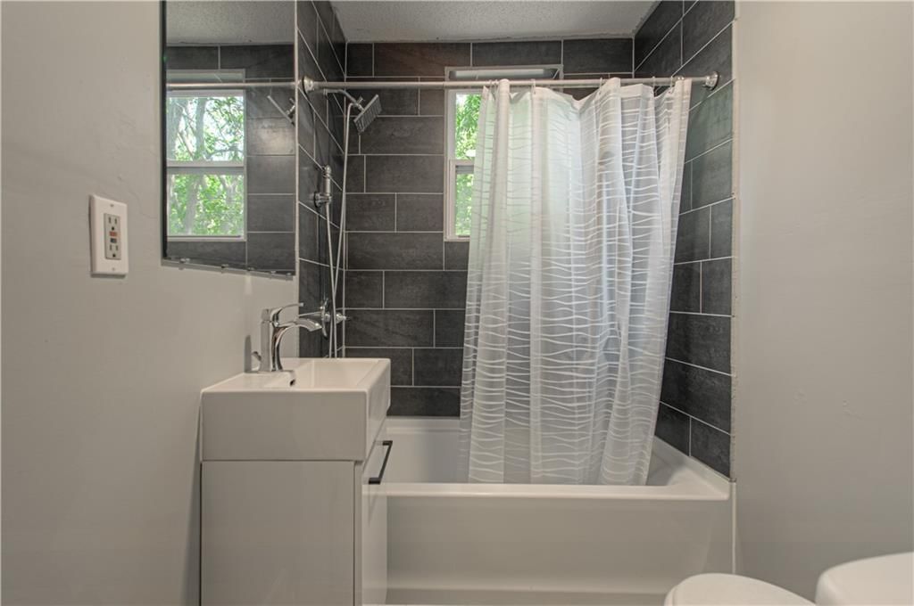 9248 McGee Street — photo 14