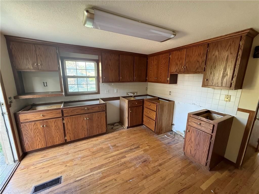 2801 S 8th Street — photo 4