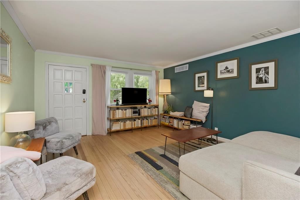 8001 Mercier Street — photo 4