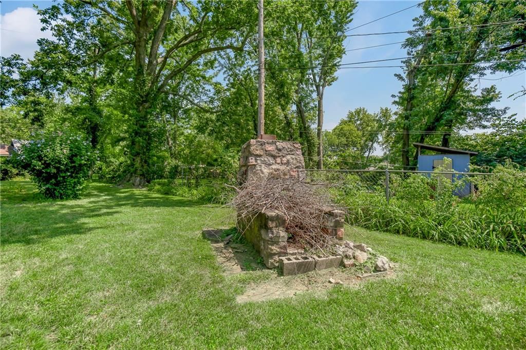 8001 Mercier Street — photo 28