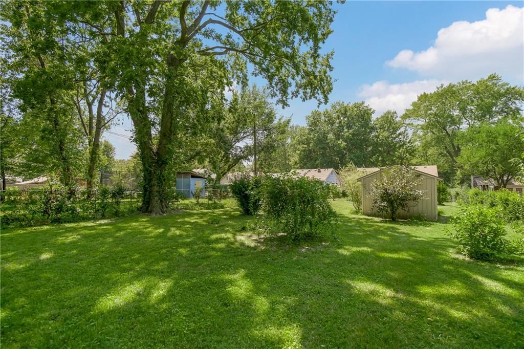 8001 Mercier Street — photo 30