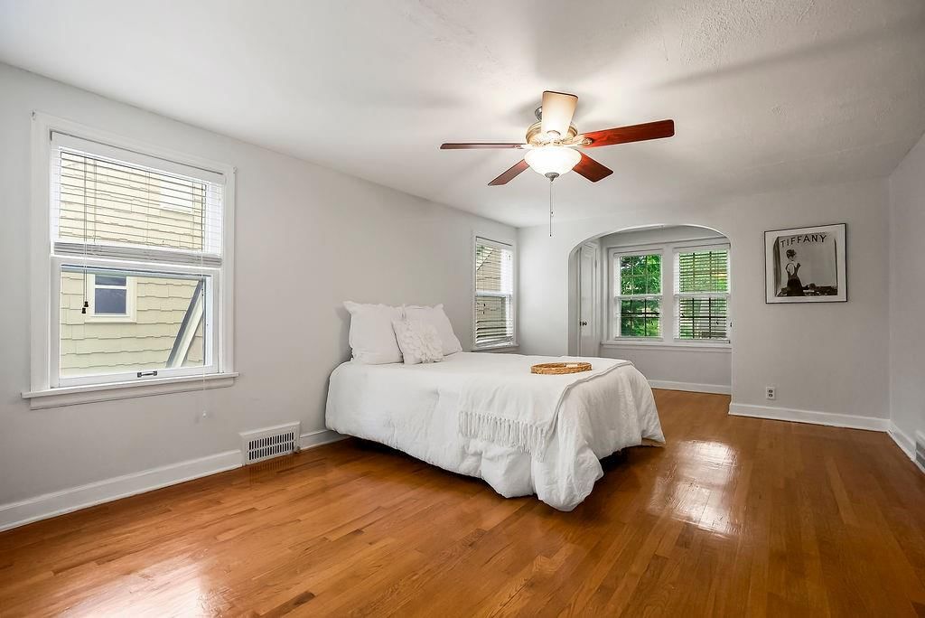 420 E 74th Street — photo 22