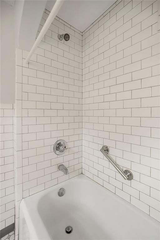 420 E 74th Street — photo 28