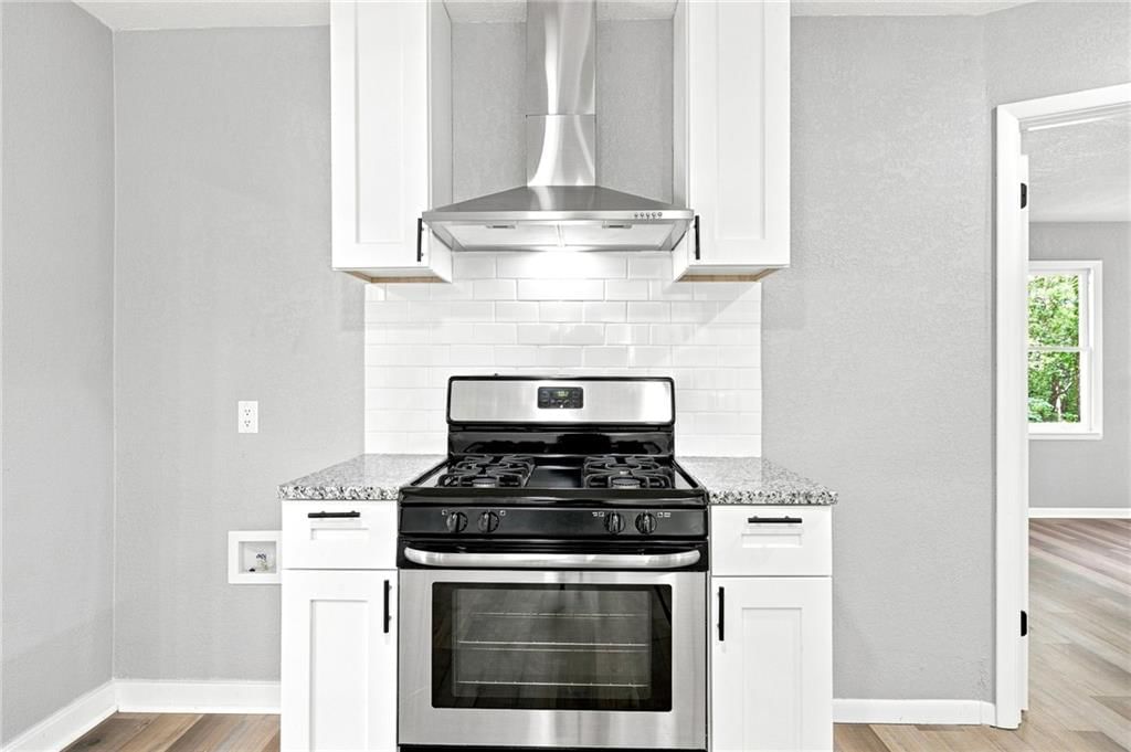 1347 S Hocker Avenue — photo 15