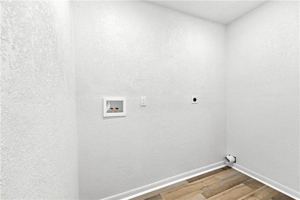 1347 S Hocker Avenue — photo 24