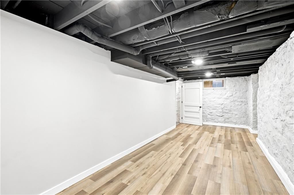 1347 S Hocker Avenue — photo 26